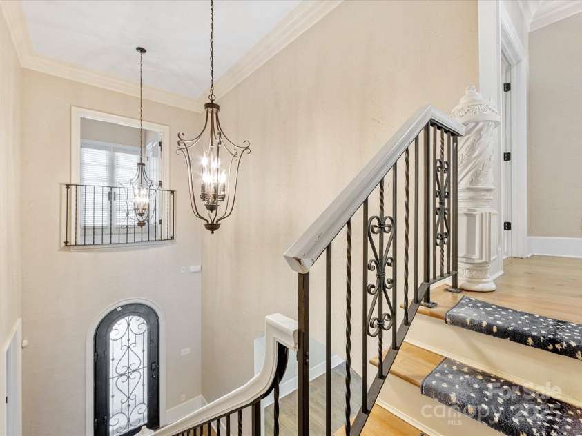 703 Sainte Rose Lane, Charlotte, NC 28226.  MLS# CAR4280610, YatesRealty ID 26011. 