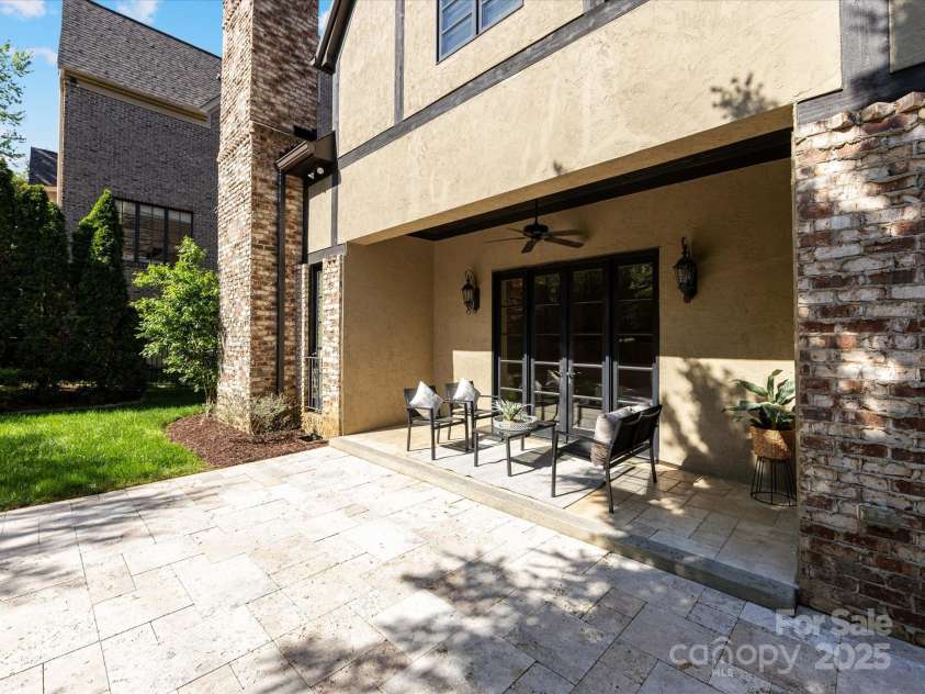 703 Sainte Rose Lane, Charlotte, NC 28226.  MLS# CAR4280610, YatesRealty ID 26011. 