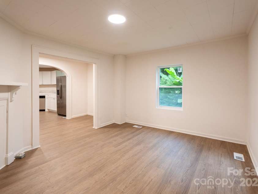 2901 Shipp Avenue, Newton, NC 28658.  MLS# CAR4266618, YatesRealty ID 26012. 