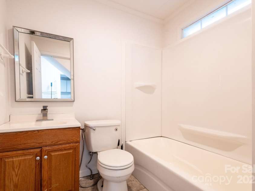 2901 Shipp Avenue, Newton, NC 28658.  MLS# CAR4266618, YatesRealty ID 26012. 