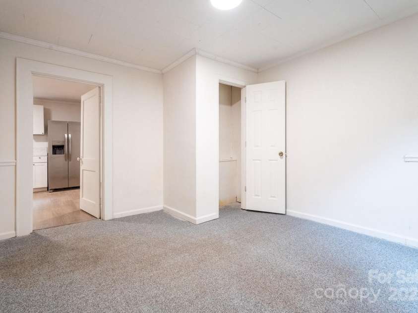 2901 Shipp Avenue, Newton, NC 28658.  MLS# CAR4266618, YatesRealty ID 26012. 