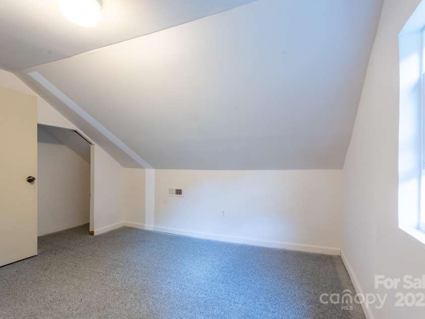 2901 Shipp Avenue, Newton, NC 28658.  MLS# CAR4266618, YatesRealty ID 26012. 