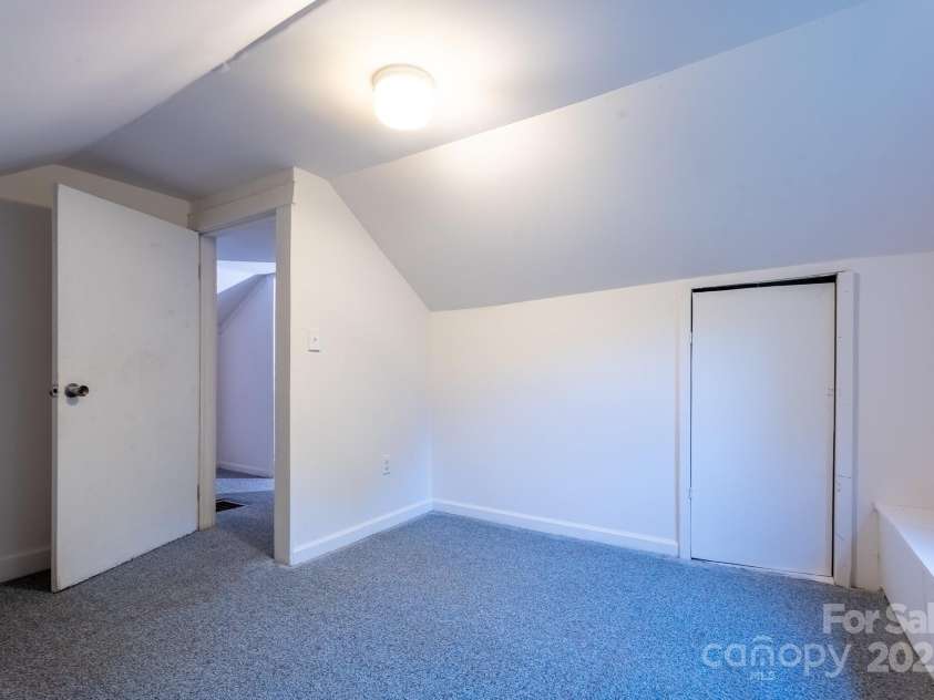 2901 Shipp Avenue, Newton, NC 28658.  MLS# CAR4266618, YatesRealty ID 26012. 