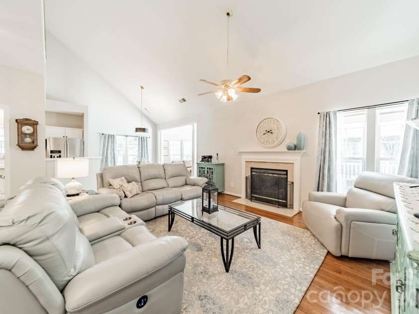 6216 Creek Breeze Road, Charlotte, NC 28269.  MLS# CAR4369995, YatesRealty ID 26012. 