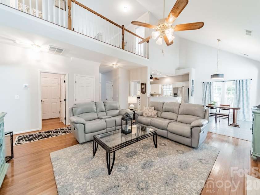 6216 Creek Breeze Road, Charlotte, NC 28269.  MLS# CAR4369995, YatesRealty ID 26012. 
