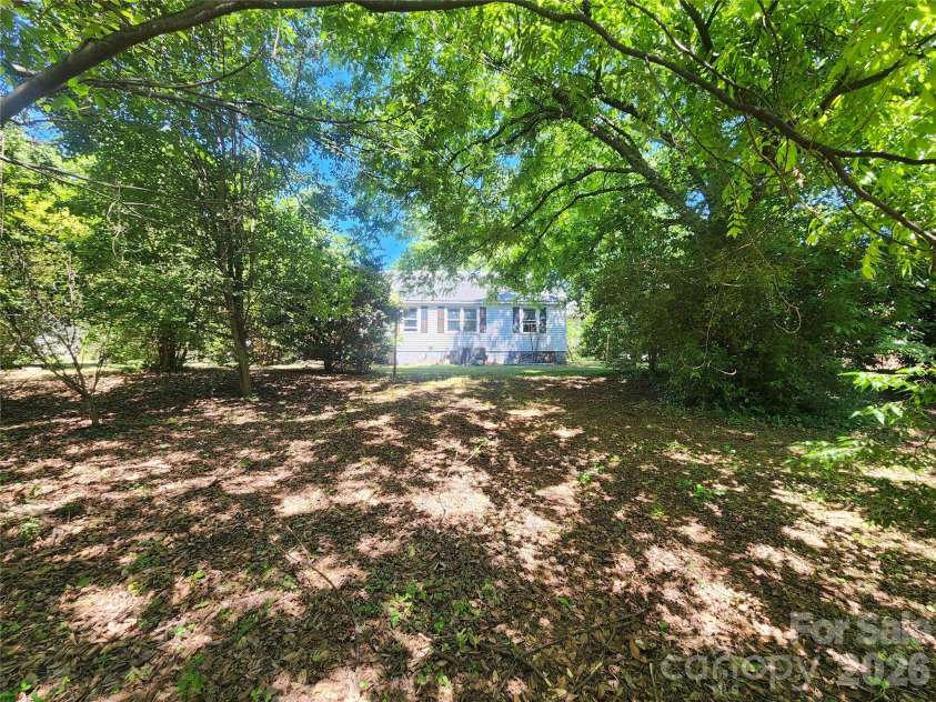 5510 Allen Road, Charlotte, NC 28269.  MLS# CAR4382534, YatesRealty ID 26014. 