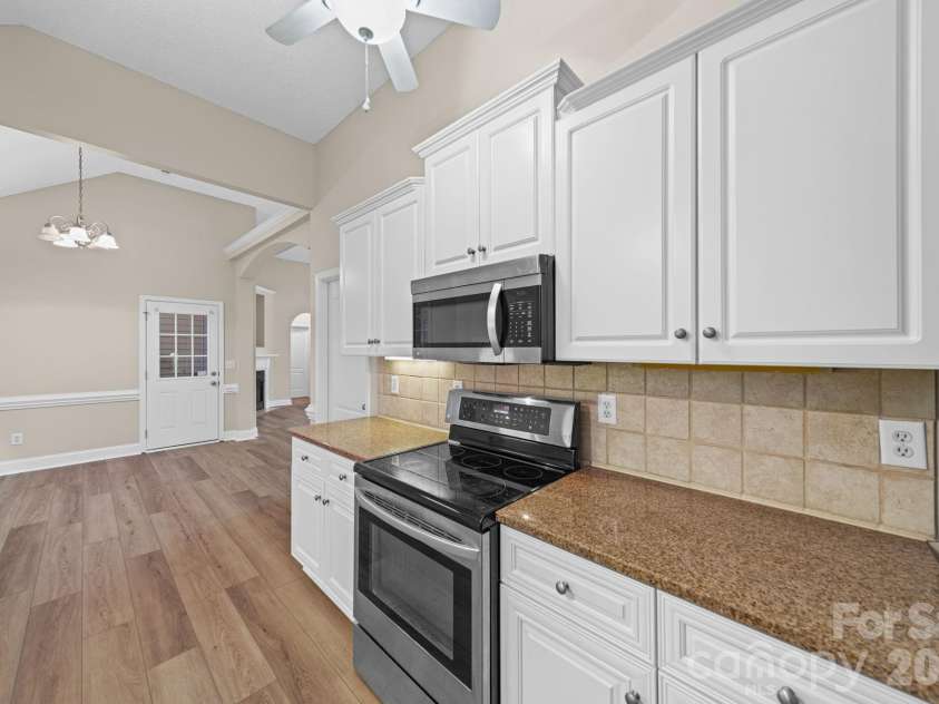 4046 Navajo Court, Rock Hill, SC 29732.  MLS# CAR4386629, YatesRealty ID 26015. 
