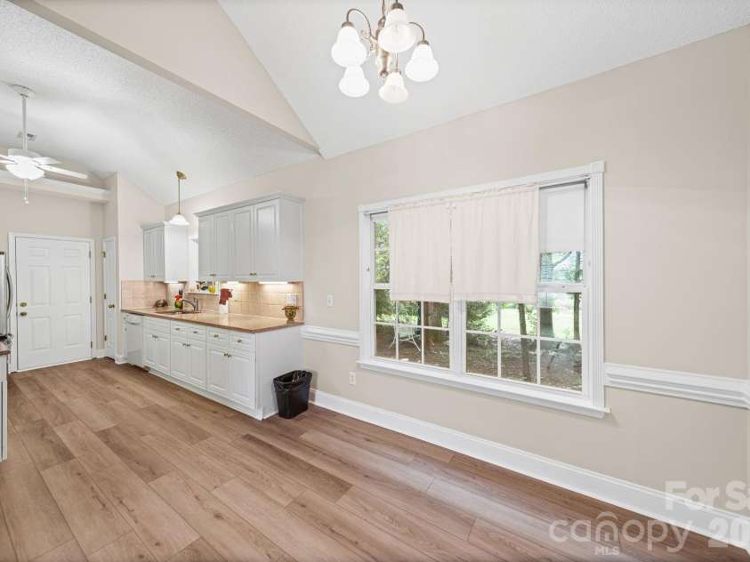 4046 Navajo Court, Rock Hill, SC 29732.  MLS# CAR4386629, YatesRealty ID 26015. 