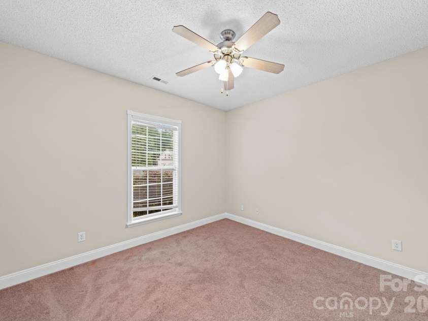 4046 Navajo Court, Rock Hill, SC 29732.  MLS# CAR4386629, YatesRealty ID 26015. 