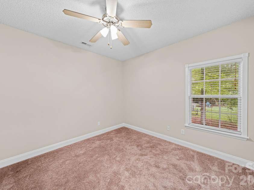 4046 Navajo Court, Rock Hill, SC 29732.  MLS# CAR4386629, YatesRealty ID 26015. 