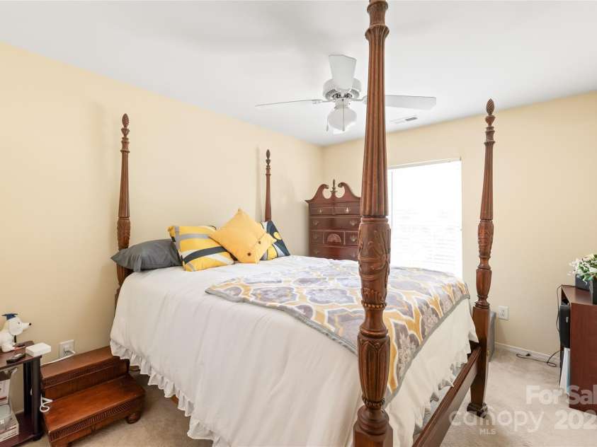 8618 Redding Glen Avenue, Charlotte, NC 28216.  MLS# CAR4276008, YatesRealty ID 26015. Bedroom 2