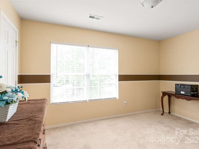 8618 Redding Glen Avenue, Charlotte, NC 28216.  MLS# CAR4276008, YatesRealty ID 26015. Bedroom 3