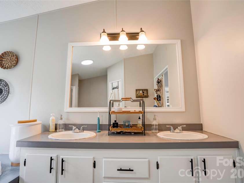 251 Indian Trail, Forest City, NC 28043.  MLS# CAR4382018, YatesRealty ID 26016. 