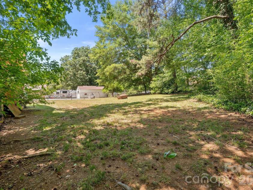 605 Boston Avenue, Bessemer City, NC 28016.  MLS# CAR4373424, YatesRealty ID 26017. 