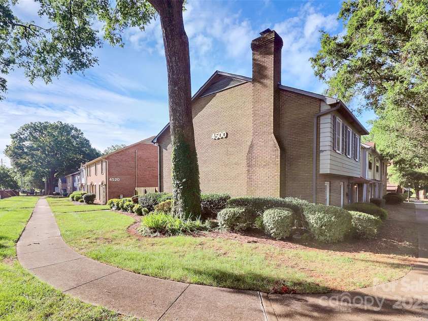 4500 Central Avenue, Charlotte, NC 28205.  MLS# CAR4278736, YatesRealty ID 26018. 