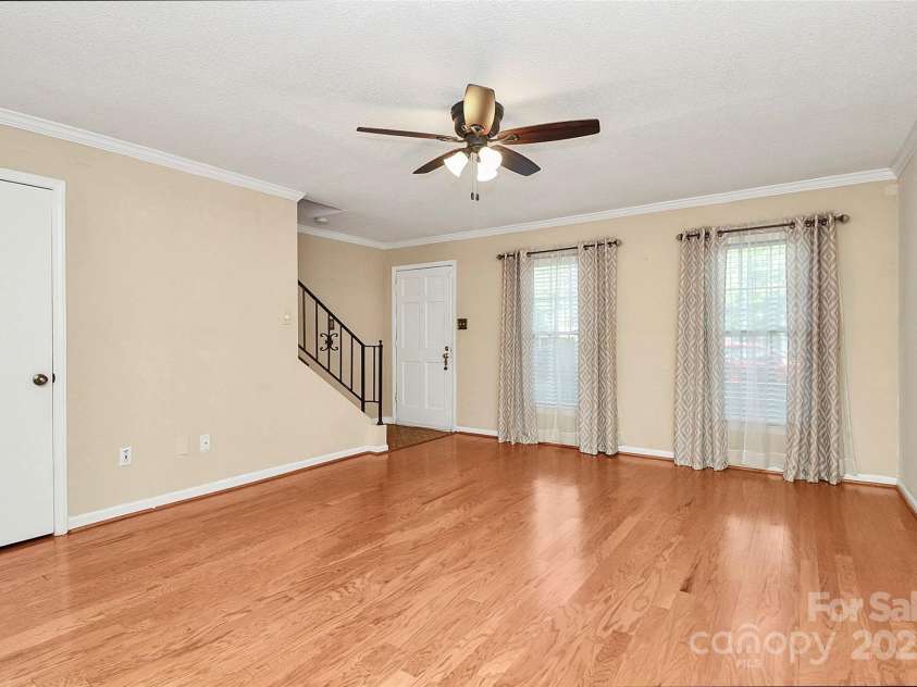 4500 Central Avenue, Charlotte, NC 28205.  MLS# CAR4278736, YatesRealty ID 26018. 