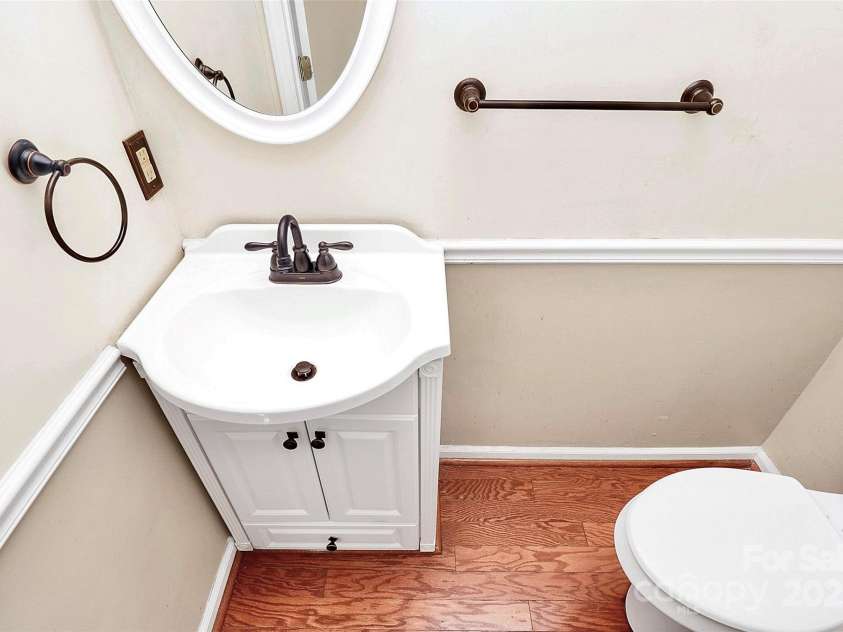 4500 Central Avenue, Charlotte, NC 28205.  MLS# CAR4278736, YatesRealty ID 26018. 