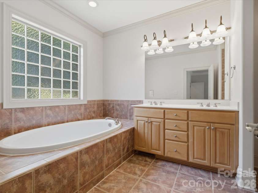 707 Mayfield Court, Fort Mill, SC 29715.  MLS# CAR4378861, YatesRealty ID 26018. 