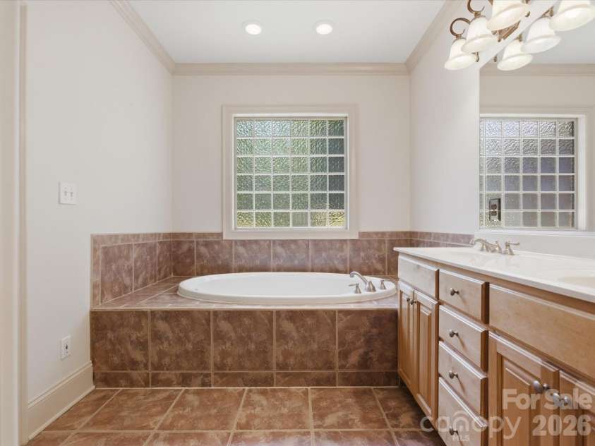707 Mayfield Court, Fort Mill, SC 29715.  MLS# CAR4378861, YatesRealty ID 26018. 