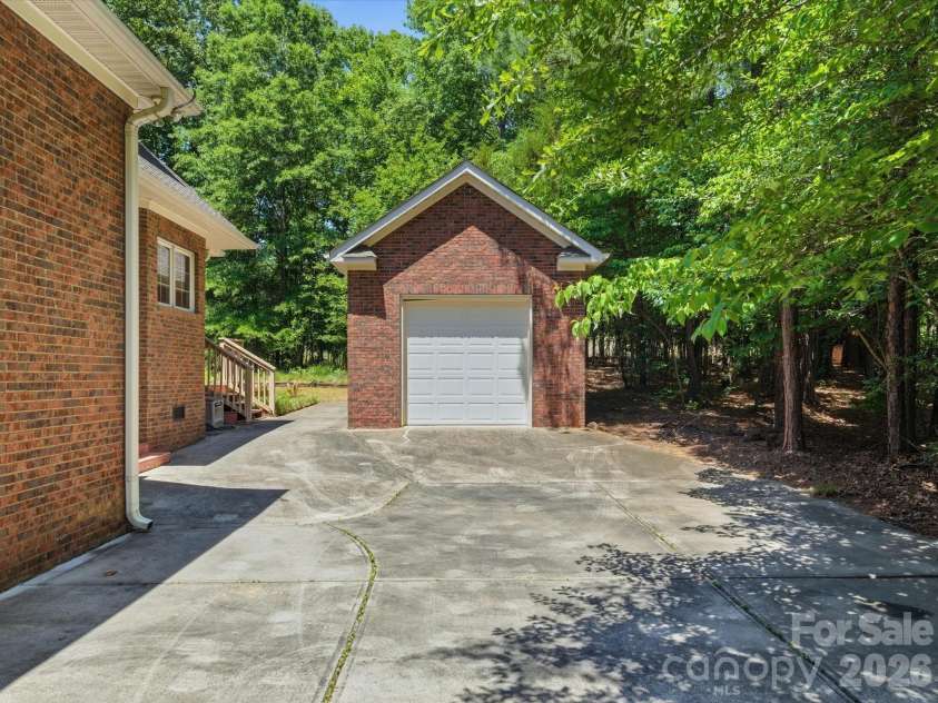 707 Mayfield Court, Fort Mill, SC 29715.  MLS# CAR4378861, YatesRealty ID 26018. 