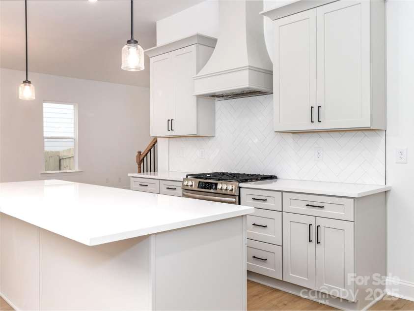 2501 ELON Street, Charlotte, NC 28208.  MLS# CAR4246570, YatesRealty ID 26019. 