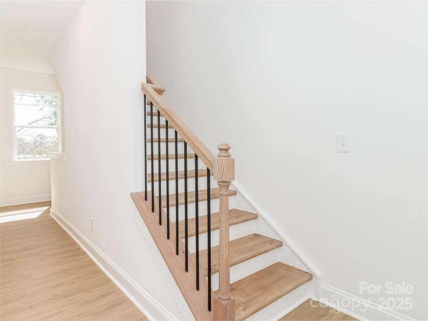 2501 ELON Street, Charlotte, NC 28208.  MLS# CAR4246570, YatesRealty ID 26019. 