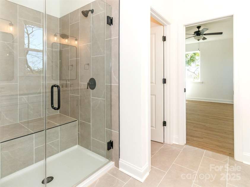 2501 ELON Street, Charlotte, NC 28208.  MLS# CAR4246570, YatesRealty ID 26019. 