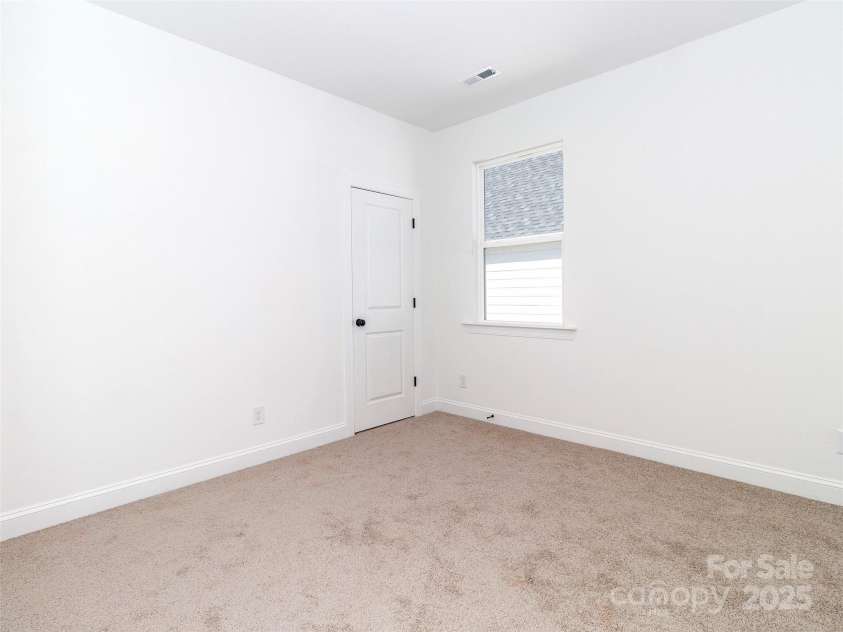 2501 ELON Street, Charlotte, NC 28208.  MLS# CAR4246570, YatesRealty ID 26019. 