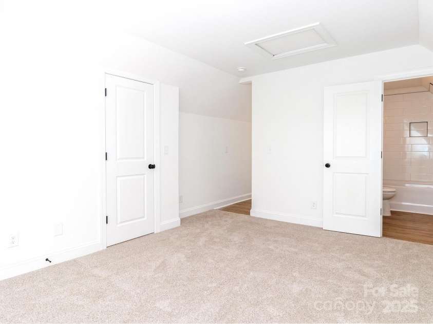 2501 ELON Street, Charlotte, NC 28208.  MLS# CAR4246570, YatesRealty ID 26019. 