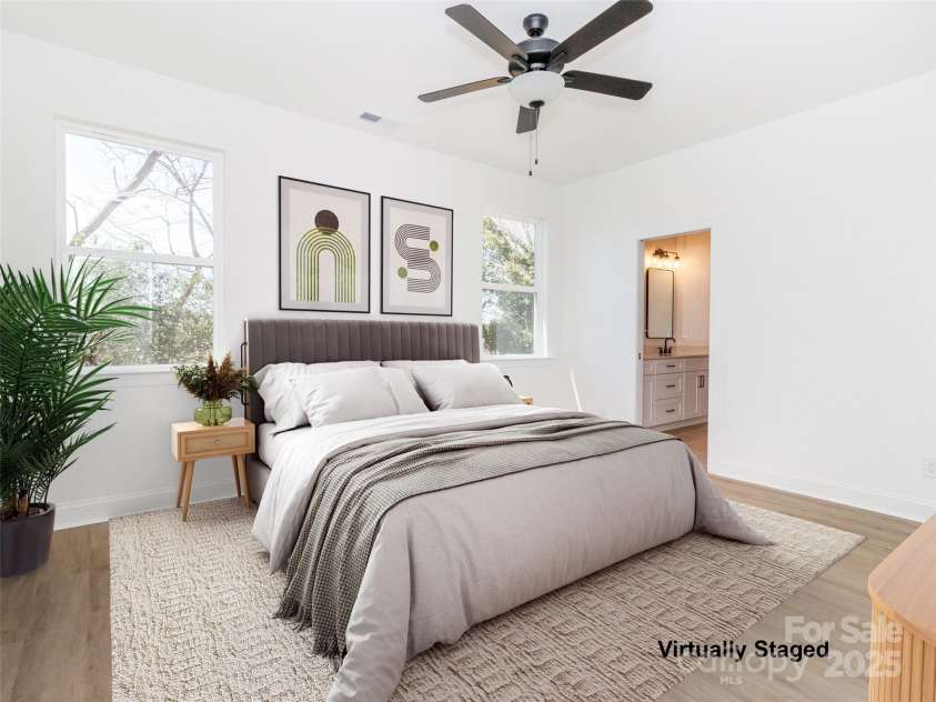 2501 ELON Street, Charlotte, NC 28208.  MLS# CAR4246570, YatesRealty ID 26019. Vitually Staged.