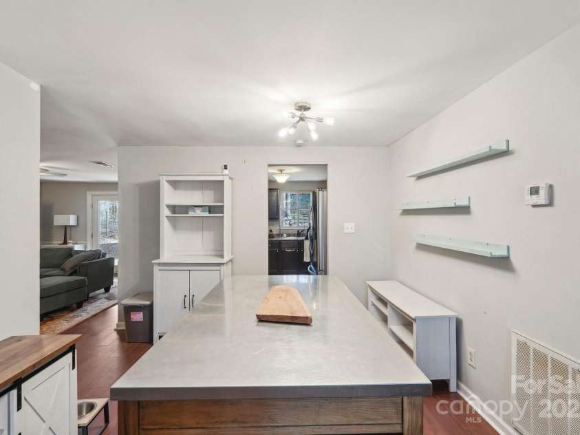 8432 Othello Place, Charlotte, NC 28227.  MLS# CAR4226678, YatesRealty ID 2602. 