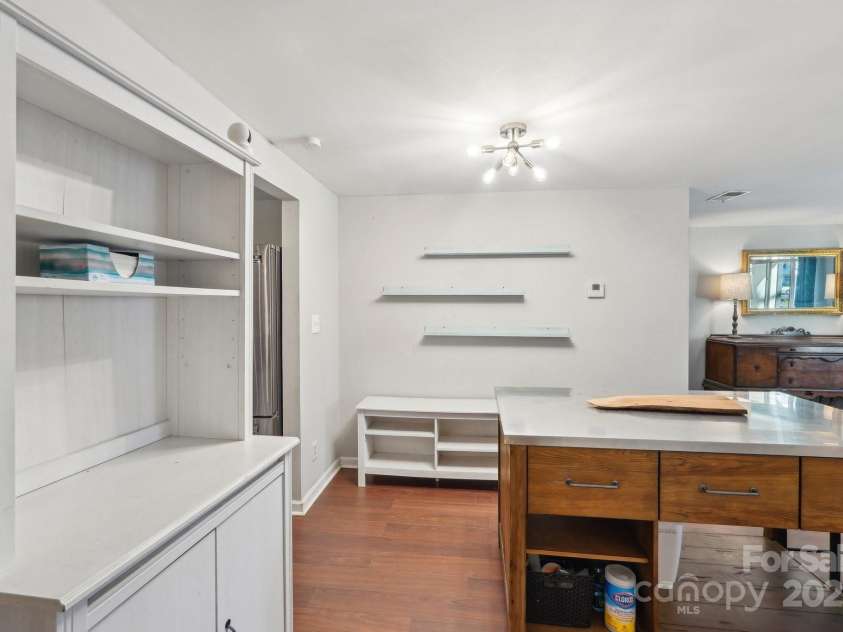 8432 Othello Place, Charlotte, NC 28227.  MLS# CAR4226678, YatesRealty ID 2602. 