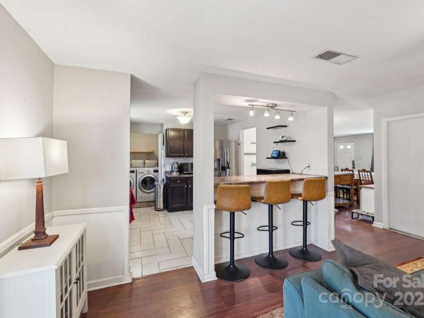 8432 Othello Place, Charlotte, NC 28227.  MLS# CAR4226678, YatesRealty ID 2602. 