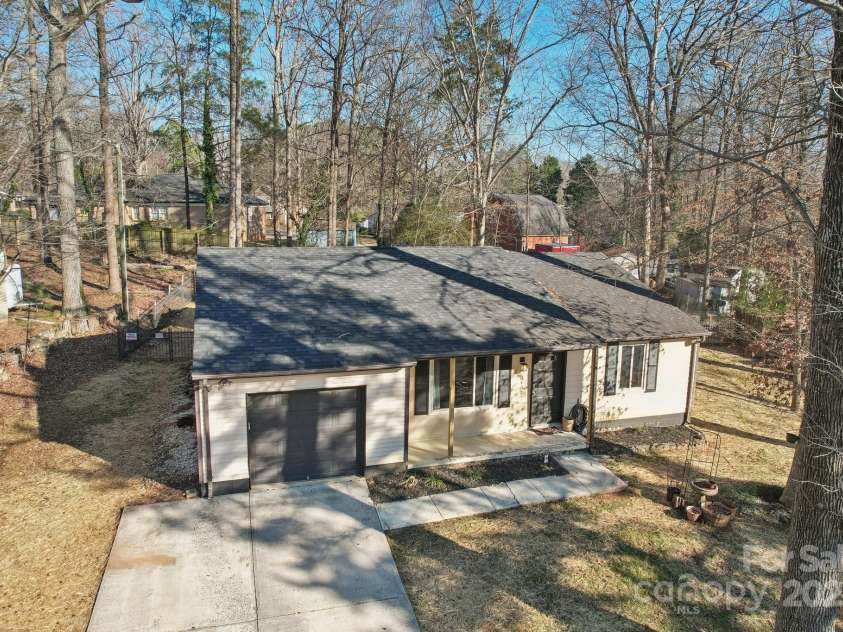 8432 Othello Place, Charlotte, NC 28227.  MLS# CAR4226678, YatesRealty ID 2602. 