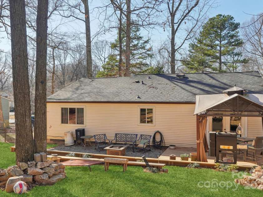 8432 Othello Place, Charlotte, NC 28227.  MLS# CAR4226678, YatesRealty ID 2602. 