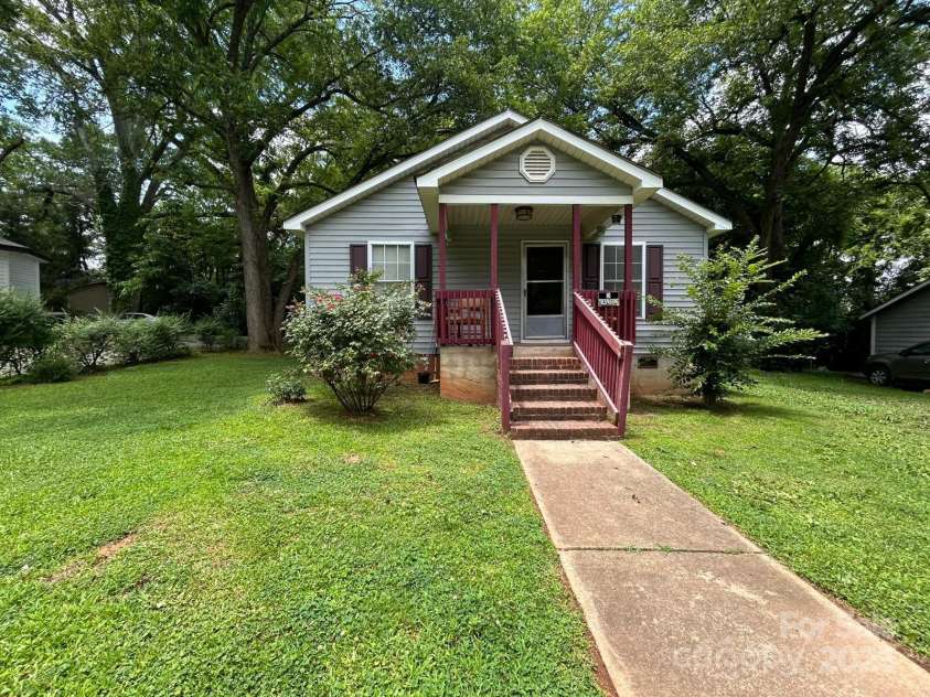 407 Alton Street, Monroe, NC 28110.  MLS# CAR4274540, YatesRealty ID 26023. 