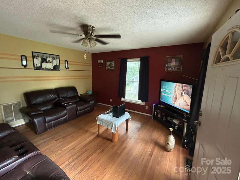 407 Alton Street, Monroe, NC 28110.  MLS# CAR4274540, YatesRealty ID 26023. 