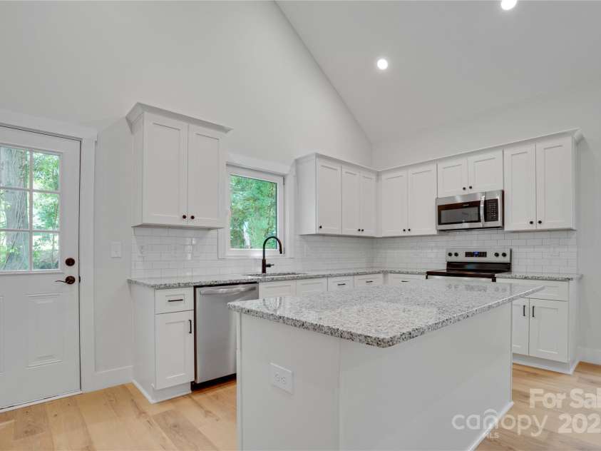 217 Norment Avenue, Gastonia, NC 28052.  MLS# CAR4280261, YatesRealty ID 26024. 