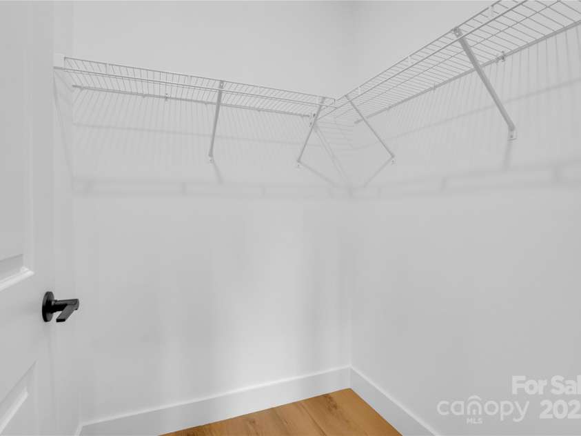 217 Norment Avenue, Gastonia, NC 28052.  MLS# CAR4280261, YatesRealty ID 26024. 