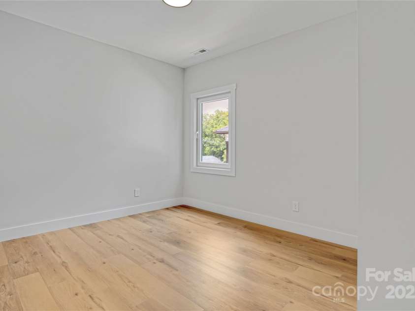 217 Norment Avenue, Gastonia, NC 28052.  MLS# CAR4280261, YatesRealty ID 26024. 