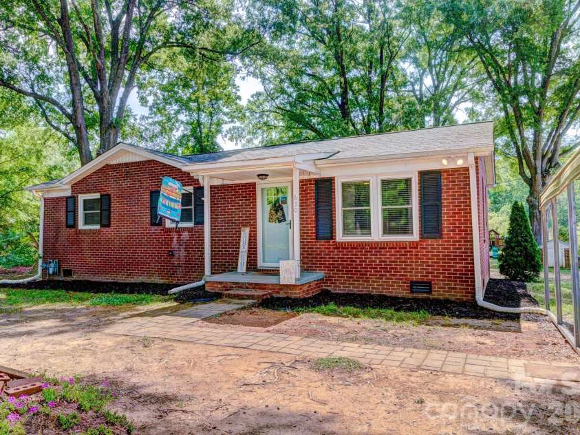 630 Old Stubbs Road, Cherryville, NC 28021.  MLS# CAR4384928, YatesRealty ID 26024. 