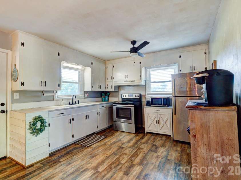 630 Old Stubbs Road, Cherryville, NC 28021.  MLS# CAR4384928, YatesRealty ID 26024. 