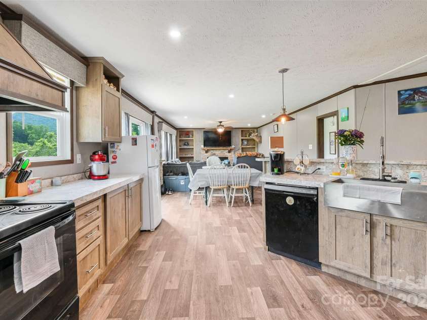 208 Stillwater Springs Road, Burnsville, NC 28714.  MLS# CAR4260579, YatesRealty ID 26025. 