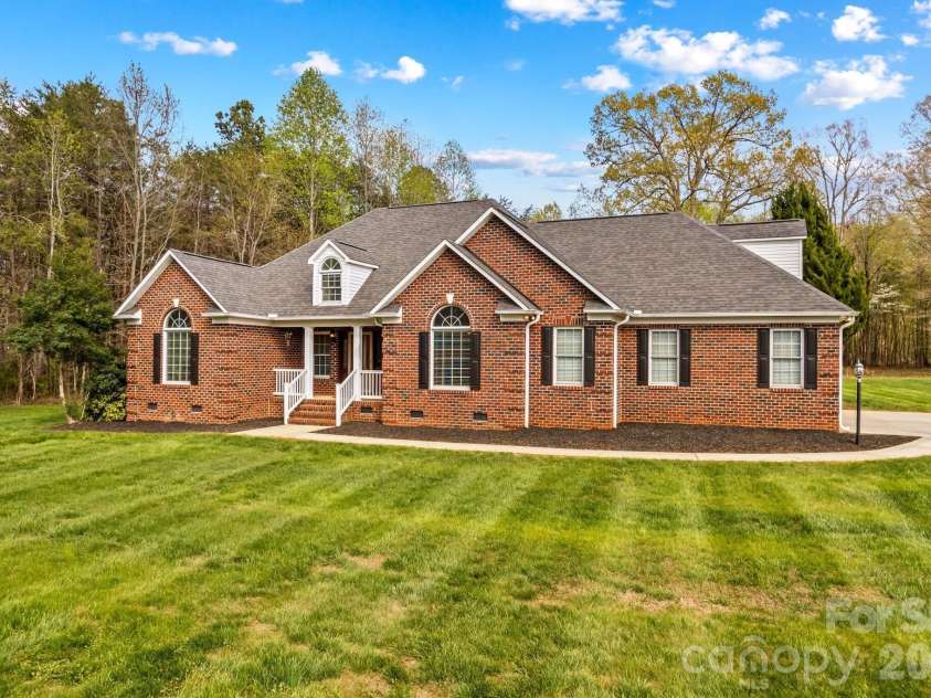 480 Adrian Road, Salisbury, NC 28146.  MLS# CAR4364171, YatesRealty ID 26025. 