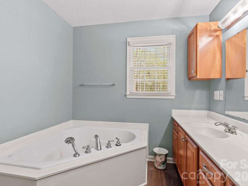 480 Adrian Road, Salisbury, NC 28146.  MLS# CAR4364171, YatesRealty ID 26025. 
