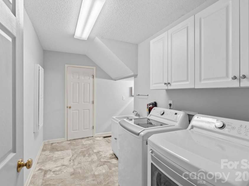 480 Adrian Road, Salisbury, NC 28146.  MLS# CAR4364171, YatesRealty ID 26025. 