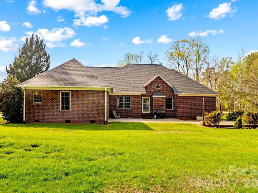480 Adrian Road, Salisbury, NC 28146.  MLS# CAR4364171, YatesRealty ID 26025. 
