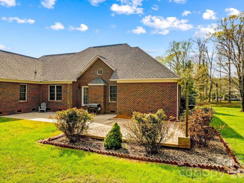 480 Adrian Road, Salisbury, NC 28146.  MLS# CAR4364171, YatesRealty ID 26025. 