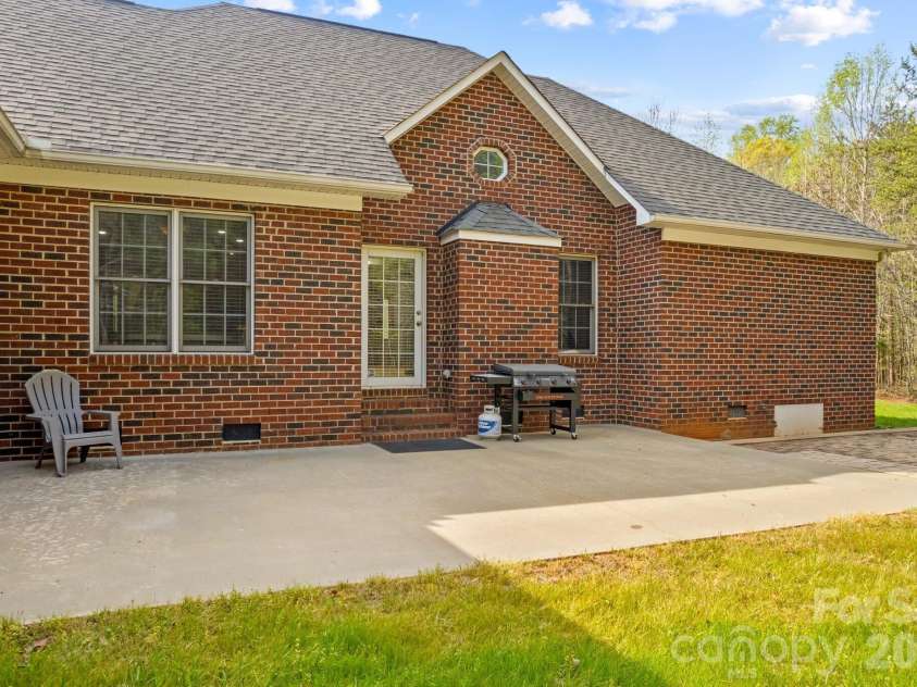 480 Adrian Road, Salisbury, NC 28146.  MLS# CAR4364171, YatesRealty ID 26025. 