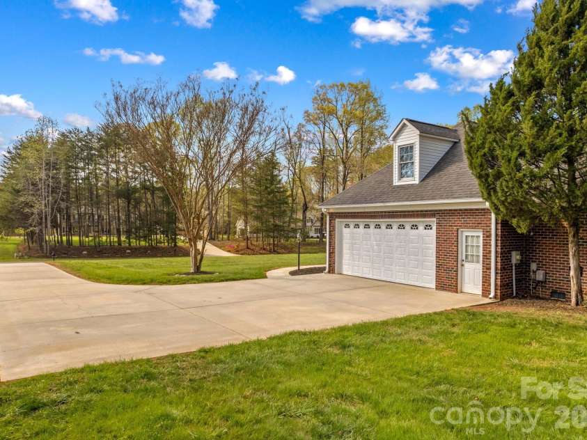 480 Adrian Road, Salisbury, NC 28146.  MLS# CAR4364171, YatesRealty ID 26025. 
